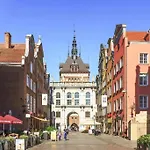 Golden Apartments Swietojanska